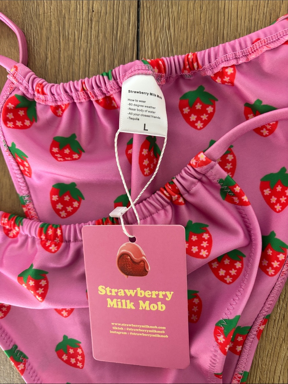 Pink Strawberry Print Tie-Strap Bikini Set - Picture 3 of 4